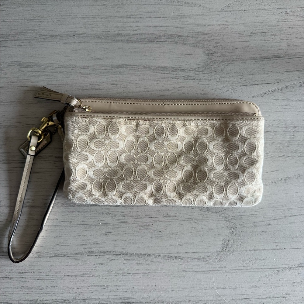 Coach Double Zip Wristlet | Signature C Jacquard | Cream & Beige